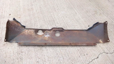 Camión Ford 1948 1949 1950 parrilla inferior sartén camioneta original detrás de la parrilla 6 cilindros Foto 1 de 4