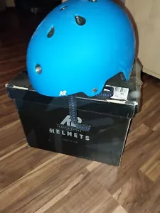 K2 SKATERHELM Varsity - Bild 1 von 4