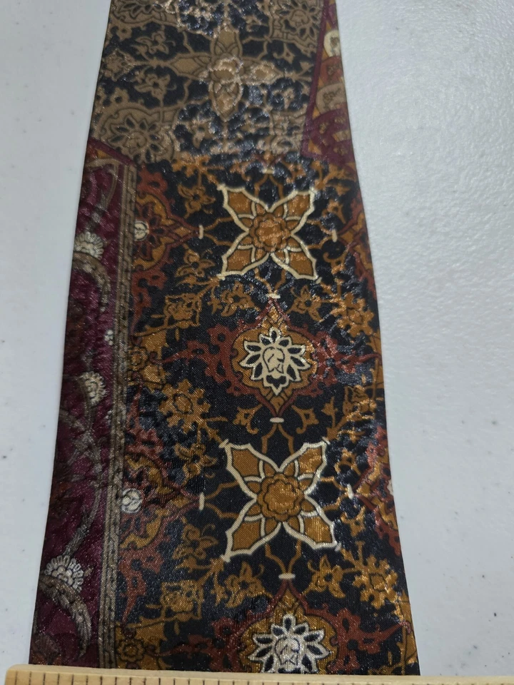Corbata vintage Hanover St. para hombre única floral rosa vid clásica usada en excelente estado Foto 1 de 4
