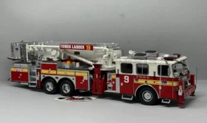 1/24 FDNY Fire Truck Tower Ladder 9 Grani 03229, selten, Metallmodell - Bild 1 von 21