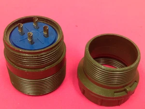 AMPHENOL - P/N: 22-10S - 4-Pin Female Connectors - NEW - Picture 1 of 3