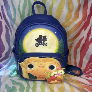 Loungefly ET “I’ll Be Right Here” Glow In The Dark Mini Backpack - Picture 1 of 20