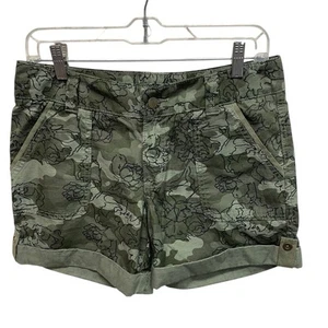 Carhartt women’s original fit camo shorts roll tab hem size 4 - Picture 1 of 9