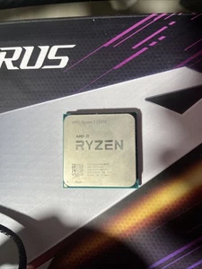 AMD Ryzen 3 2200G 4Core - Socket AM4 3.5GHz - Picture 1 of 2