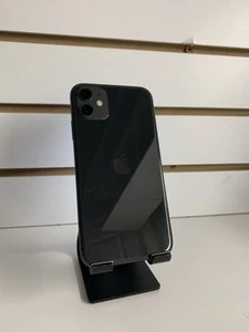 iPhone 11 - 64 Go - avec garantie - débloqué - noir - Photo 1 sur 9