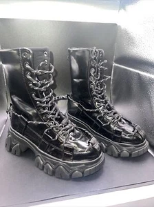 ASOS DESIGN AGILE Black CHUNKY LACE UP ANKLE BOOTS Kids 3 NWOT Combat Snow - Picture 1 of 12