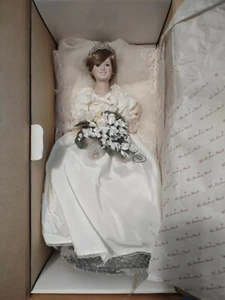PRINCESS DIANA WEDDING DOLL DANBURY MINT 1987 ROYAL WEDDING DRESS 18" - Picture 1 of 9