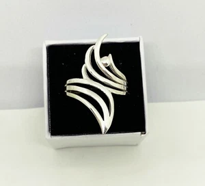 Anillo masivo de plata maciza 925 para damas hecho a mano en el Reino Unido todas las tallas disponibles + caja de regalo - Imagen 1 de 4