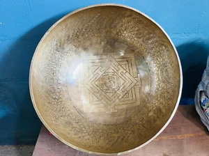 Large Mandala with 8 Auspicious Symbols  & vajra Carved  Handmade  Singing Bowl - Picture 1 of 8