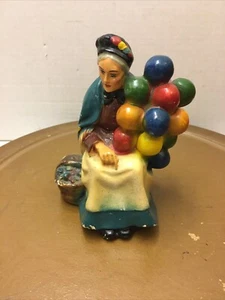 Vintage Chalkware Carnival Prize Old Woman With Balloons A055 - Picture 1 of 9