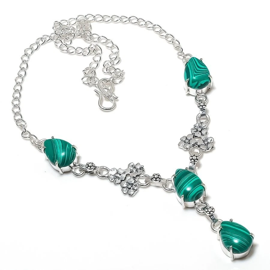Collar hecho a mano de plata de ley 925 con piedras preciosas de malaquita verde tamaño 17-18" Foto 1 de 1