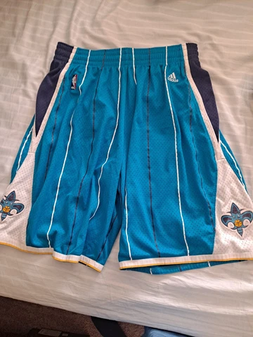 New Orleans Hornets Adidas Away Mens Shorts Cover