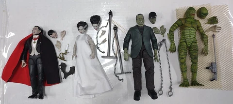4 COMPLETE UNIVERSAL MONSTER 6" FIGURE LOT Creature Dracula Frankenstein Bride Cover