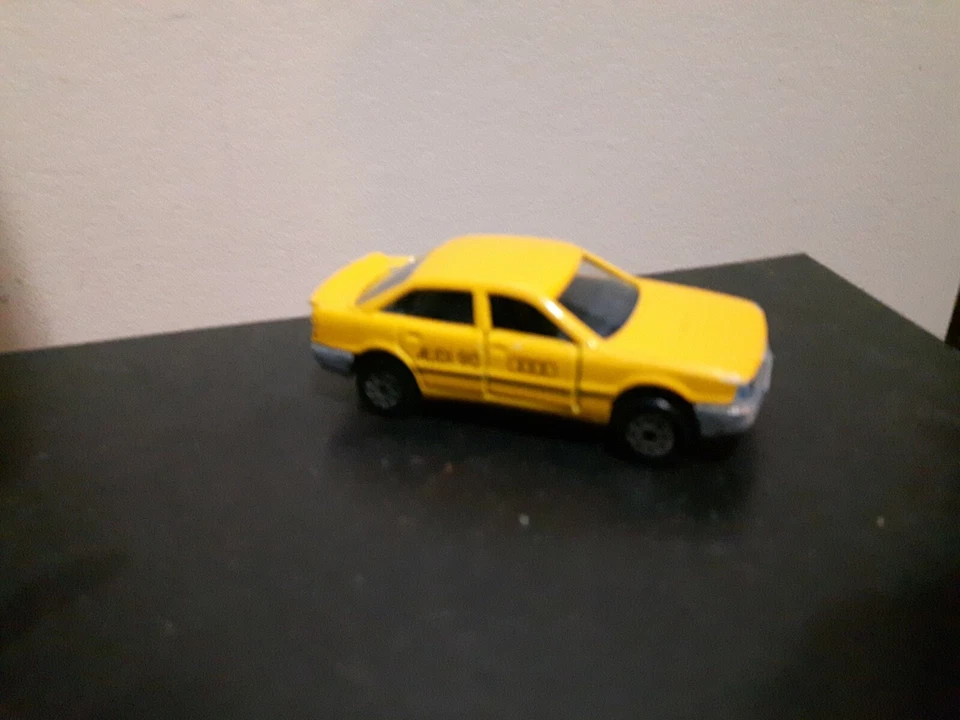 VINTAGE MAJORETTE 239 YELLOW AUDI 90 1/60 SCALE - Image 1 of 1