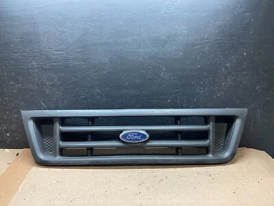 Parrilla delantera Ford Econoline E150 E250 E350 2003 a 2007 H6703 OEM DG1 Foto 1 de 4