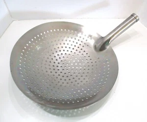 Winco Stainless Steel Round Commercial Restaurant Skimmer, 12-Inch, Medium - Picture 1 of 3