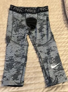 BNWTS  Nike Pro 3/4 Length Training Pants/Tights Big Boys Small  DD1719 010 - Picture 1 of 4