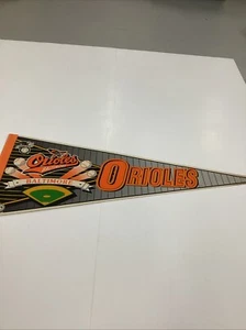 Vintage Baltimore Orioles Full Size Felt Pennant Flag - Picture 1 of 6