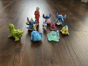 Disney PVC Figur 10 Stück Stitch Tick Tock Flunder Cheshire Cat Fancy Nancy + - Bild 1 von 6