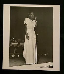 Sarah Vaughan Photo Bob Douglas Lithograph Portfolio Print 13x15 Jazz Ladies - Picture 1 of 1
