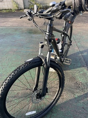 Men's Mountain Bike New Only Bought In The Start Of October Comes With Both Ligh - Image 1 of 4