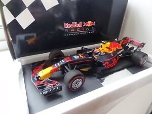 Max Verstappen  Red Bull RB13 Tag Heuer  2017 F1 MINICHAMPS 1:18 WINNER 1 OF 240