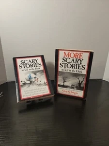 Scary Stories to Tell in the Dark by Alvin Schwartz Lot of Paperback Books 1-2 - Foto 1 di 7