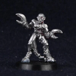 Daemonette of Slaanesh Sinwhip Realm of Chaos Metal Citadel P122 - Picture 1 of 1