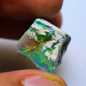 Ópalo negro áspero 30,25 quilates natural etíope Welo ópalo crudo grado de joyería de fuego - Imagen 1 de 5