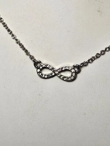 Signed Guess Silver Tone And Clear Crystal Infinity Necklace - Picture 1 of 3