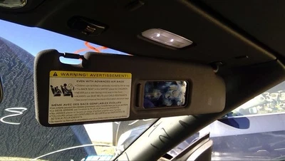 Parasol de pasajero convertible con iluminación para AUDI A5 1964975 10-17 Foto 1 de 4