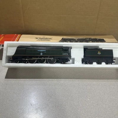 Hornby 41 Squadron B.R. Battle Of Britain Class 4-6-2 Air Smoothed Locomotive - Image 1 of 4