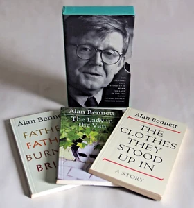 ALAN BENNETT BOX / CLOTHES THEY STOOD UP IN / LADY IN THE VAN / FATHER BURNING - Foto 1 di 4