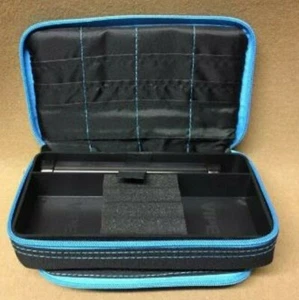 Casemaster Plazma Plus Darthülle schwarz mit blauem Rand und Handy mit kostenlosem Versand - Bild 1 von 5