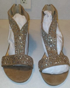 Brand New Avenue Holly Embellished Natural Sandals sz 8W - Original Cost $69 - Picture 1 of 12