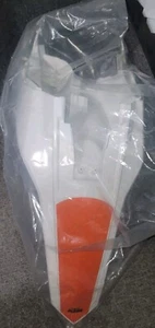 NEW OEM KTM 65 SX 65SX REAR FENDER WHITE 2017-4630801300028A - Picture 1 of 2