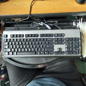 KEYBOARD Model No: SK-1788, PS/2, BLACK AND SILVER, NEW OUT OF BOX - Picture 1 of 5