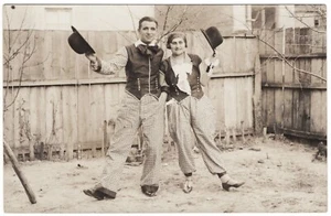 1920's CABARET MUSIC HALL NIGHT CLUB CIRCUS (1/3) Clown flapper girl dancer 7217 - Picture 1 of 2
