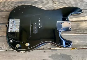 Corpo basso di precisione nitro carico Fender Spec - Foto 1 di 11