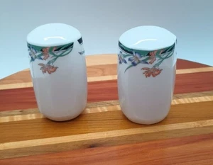 Clavel floral de iris con sal y pimienta Royal Doulton Juno - Imagen 1 de 8
