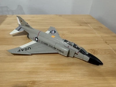 Hobby Master F-4C Phantom USAF 45th TFS Ubon RTAFB, Tailandia HA1930 Diecast 1:72 Foto 1 de 4