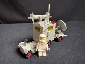 Lego 894 Mobile Ground Tracking Station Classic Space Space from 1979 Complete