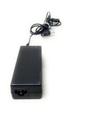 Delta Electronics Netzteil ADP-65JH HB 19V 3.42A 65W Bolzen - 5,5 2,5mm - Bild 1 von 3