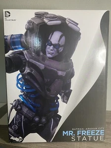 Batman: Arkham City Mr. Freeze Statue NIB RARE - Picture 1 of 12