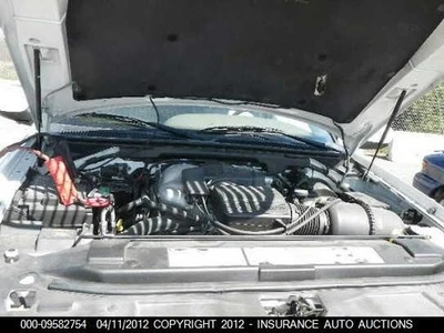 Tapa de luz trasera izquierda del conductor montada para 98-02 NAVIGATOR 843714 Foto 1 de 4