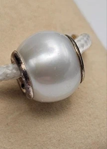 New Chamilia ODYSSEY FRESH WATER PEARL CULTURA & Sterling Bead 2410-0012 $40 - Picture 1 of 1