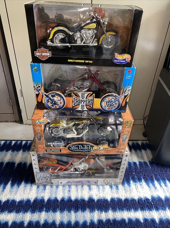 Toy Zone Iron Legends Arlen Ness 1/6 Scale Custom Motorcycles Red 99202