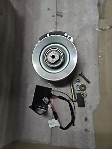 Hustler Clutch Kit OEM Part#784835k - Picture 1 of 2