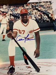 Eddie Milner Cincinnati Reds SIGNED autographed 8x10 Bat Pose - Picture 1 of 2