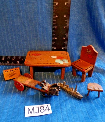 Антикварная мебель для кукольного домика 1920-х годов: детская детская комната с игрушками MJ84 - Изображение 1 из 4